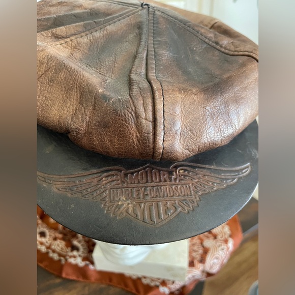 Vintage leather Harley Davidson cap - Picture 2 of 5